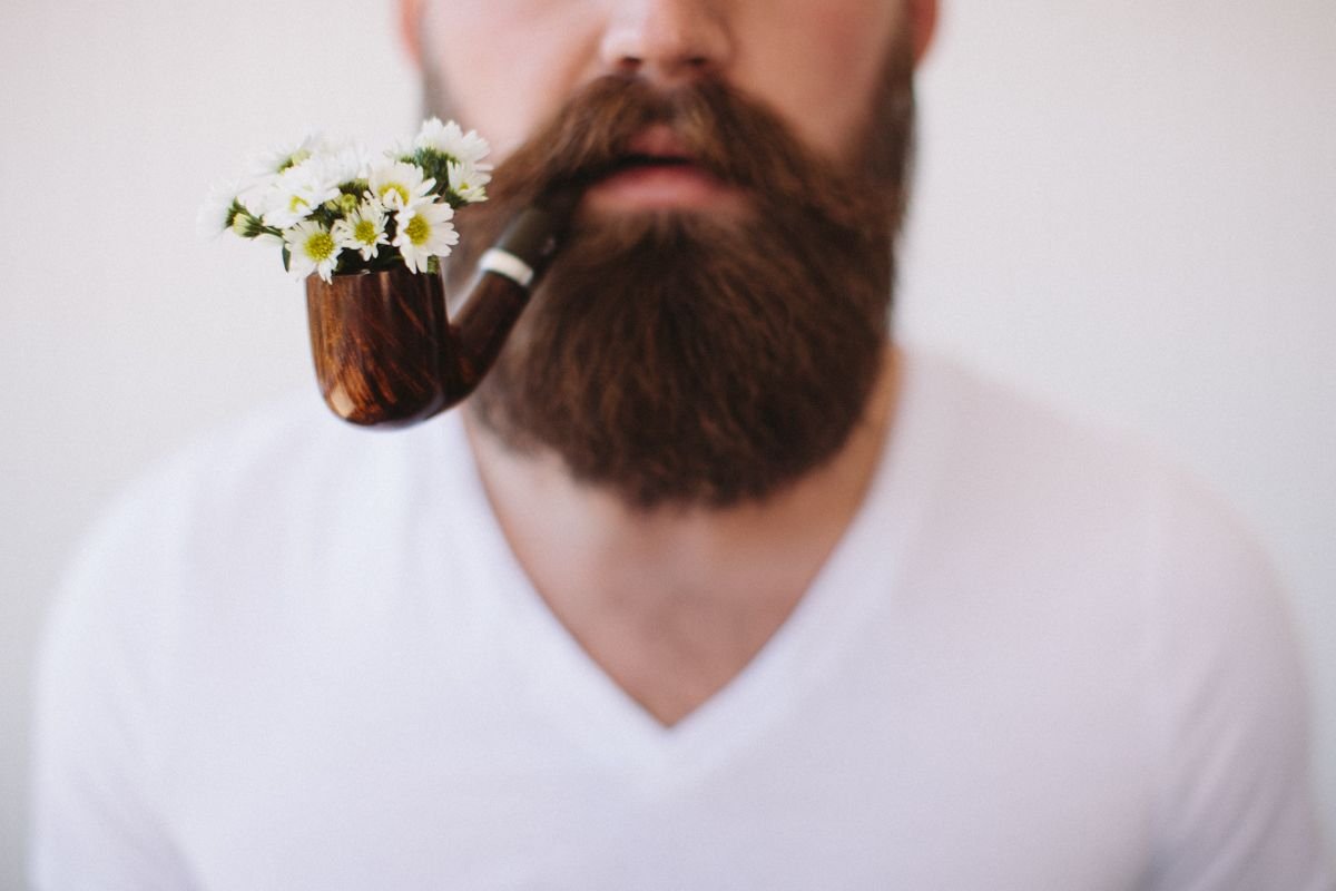 BristlR Review: Is “Tinder for Beards” Worth Downloading?